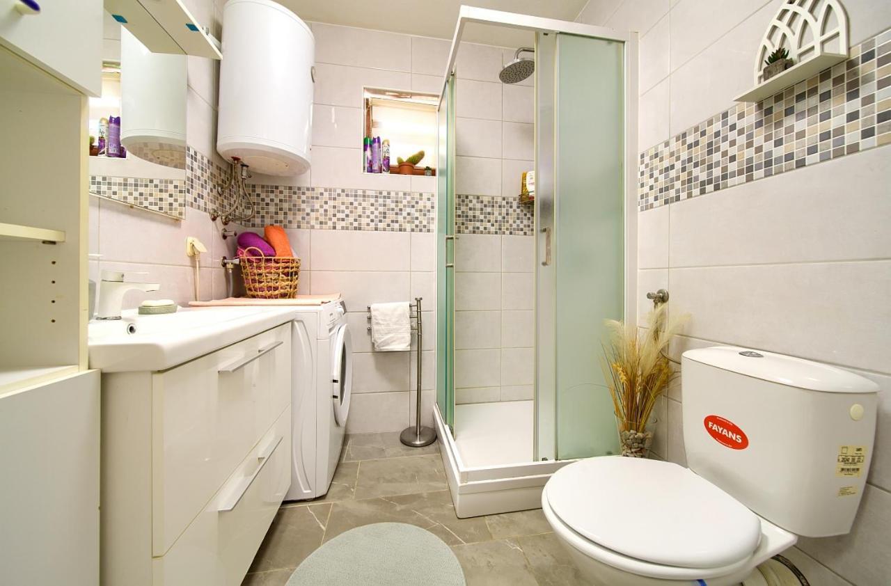 Appartment Mia Krk Town Eksteriør bilde